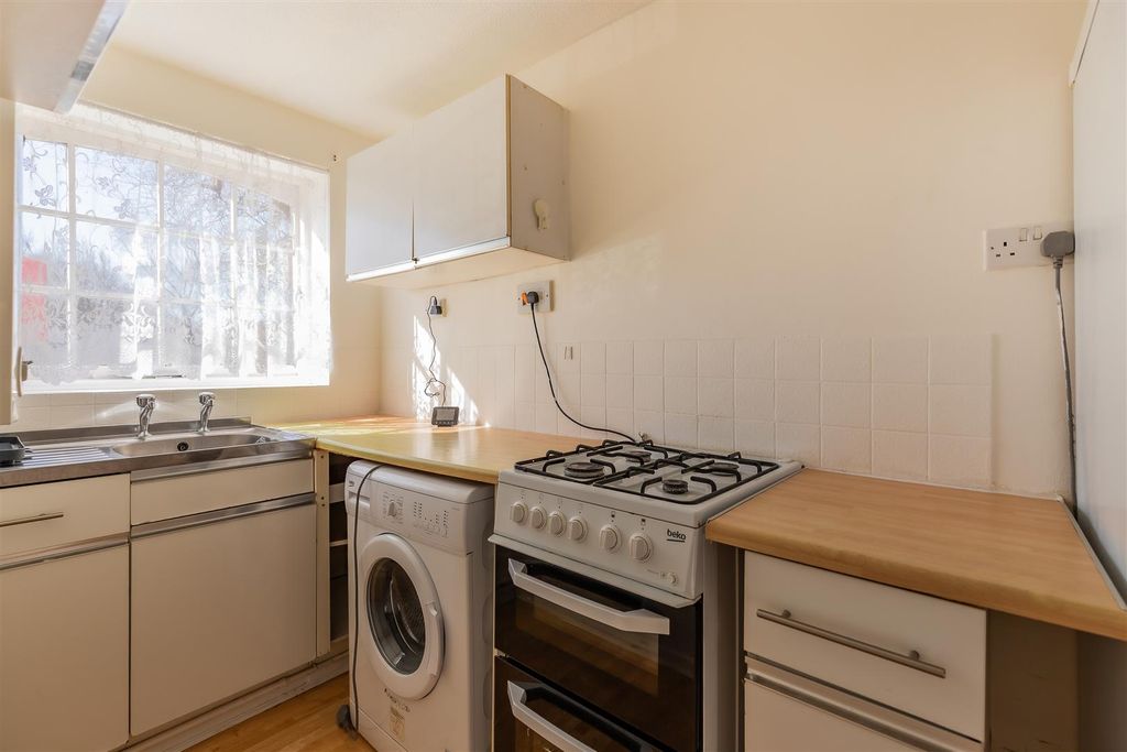 Additional image 4 of 1 bed property for saleAshdene Close, Fairwater, Cardiff CF5