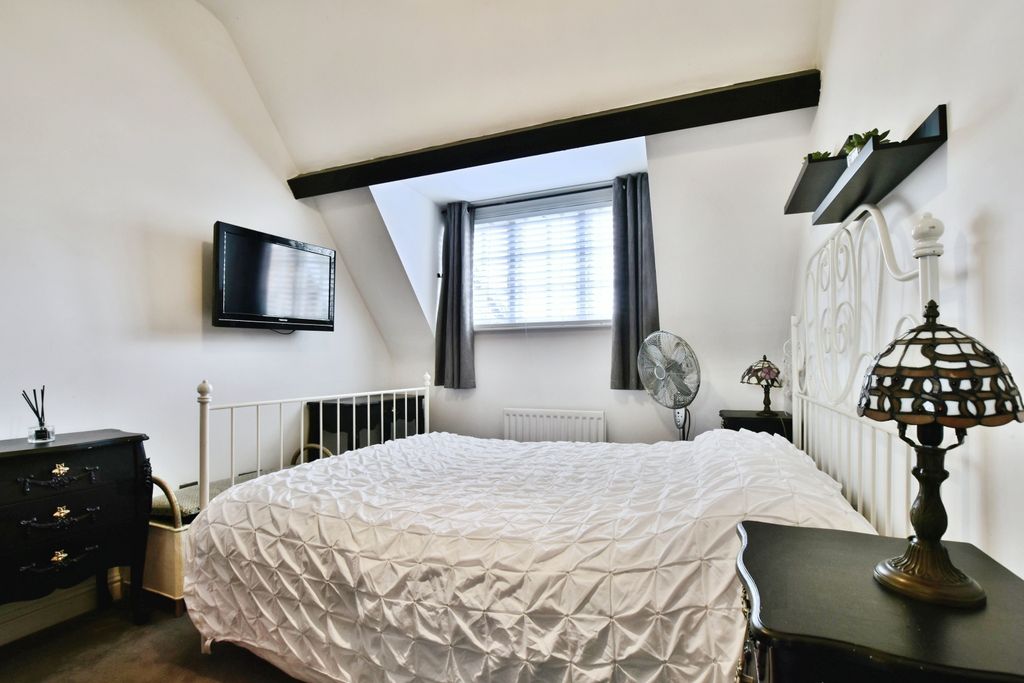 Additional image 12 of 4 bed mews for saleHartford Road, Davenham, Northwich CW9