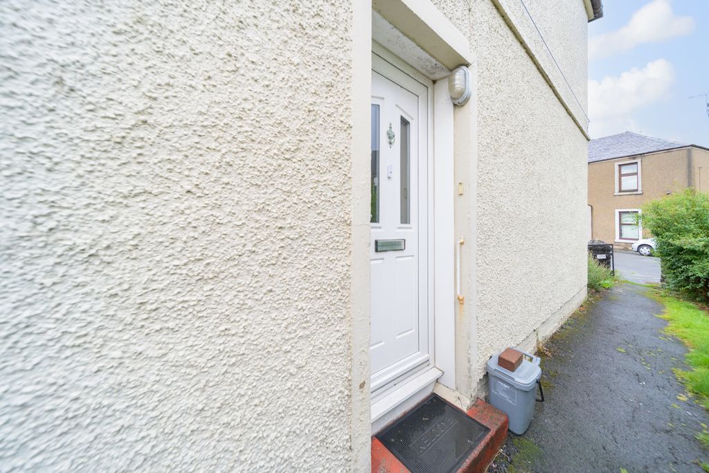 Additional image 14 of 1 bed flat for saleQueen Street, Alva FK12