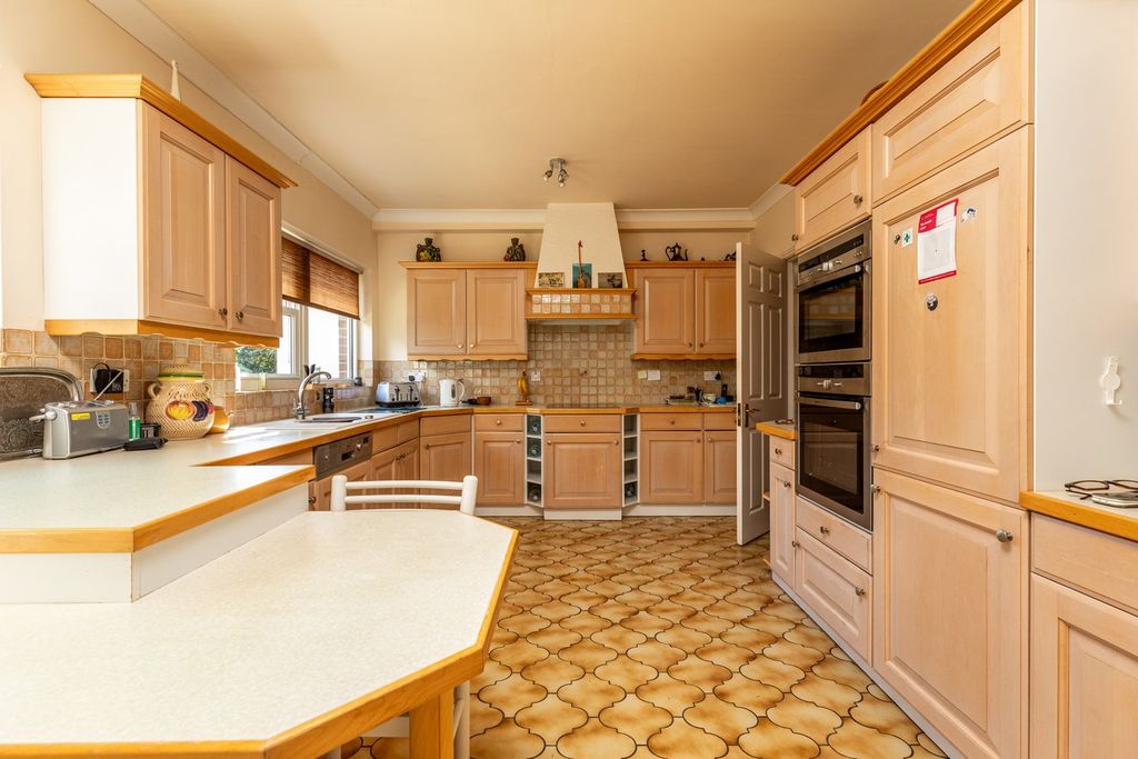 Additional image 7 of 3 bed detached house for saleLes Petit Sablons, La Grande Route Des Sablons, Grouville JE3