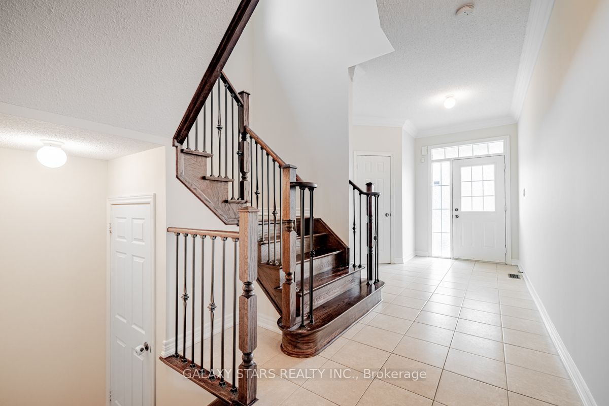 63 Trudeau Drive, Vaughan, ON, L4H 0B7 photo 2