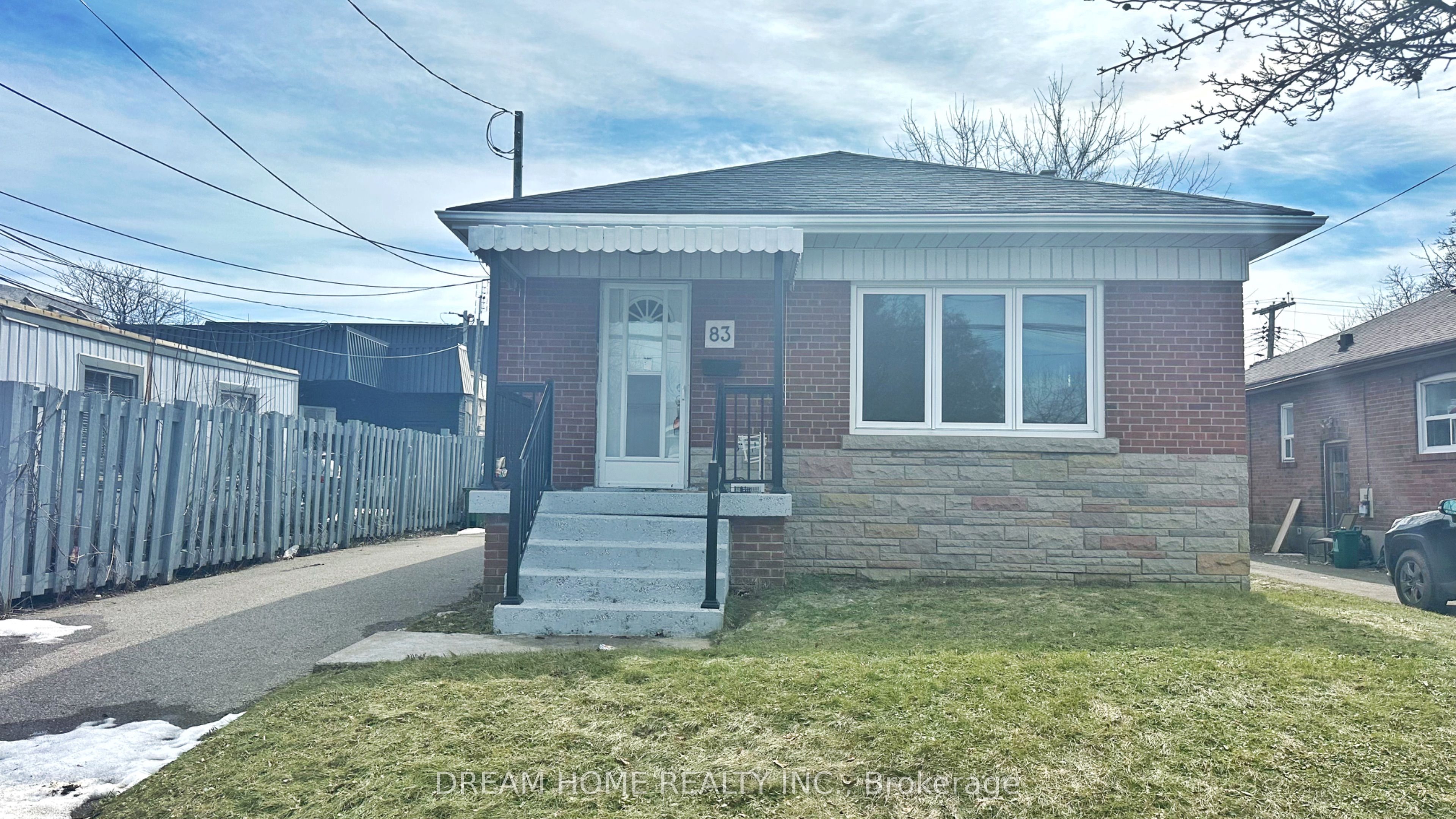 Main-83 Cornwallis Drive, Toronto, ON, M1P 1H6