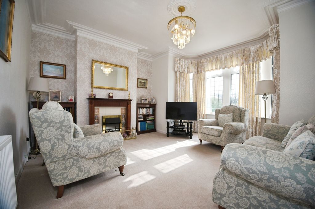 Additional image 2 of 4 bed end terrace house for saleGibbs Road, Newport NP19