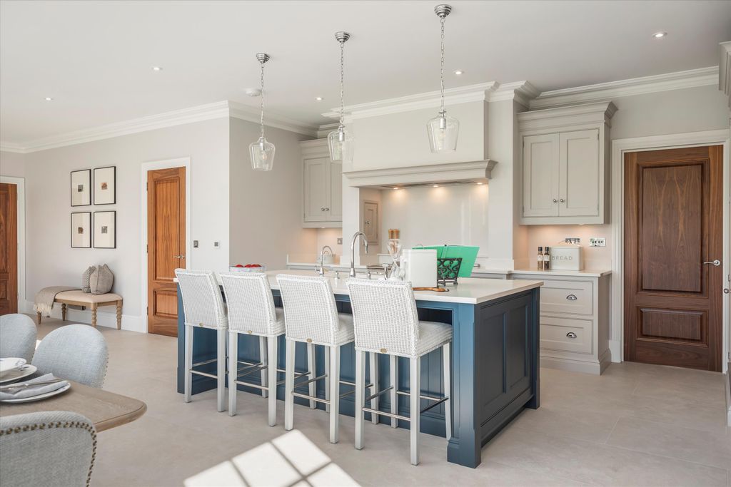 Additional image 10 of 6 bed detached house for saleKingston Road, Frilford, Abingdon, Oxfordshire OX13