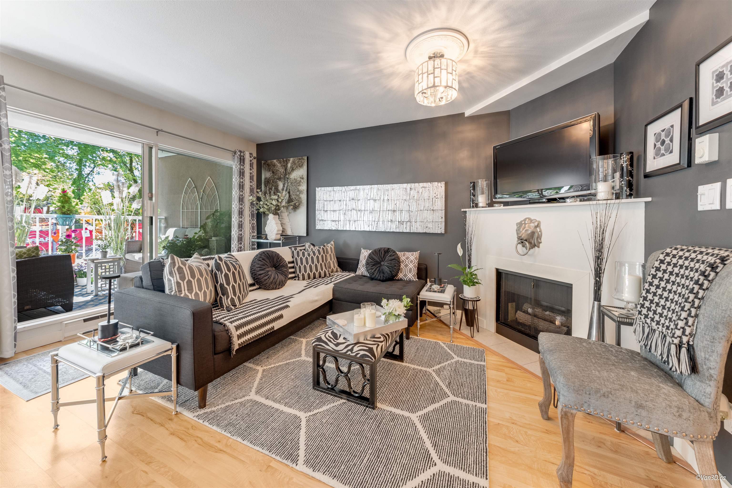 201-985 10th Avenue, Vancouver, BC, V5Z 1L9