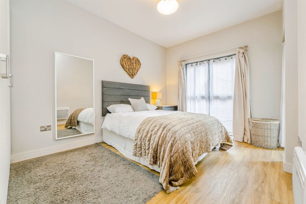 Additional image 12 of 2 bed flat for saleRomilly Crescent, Cardiff CF11