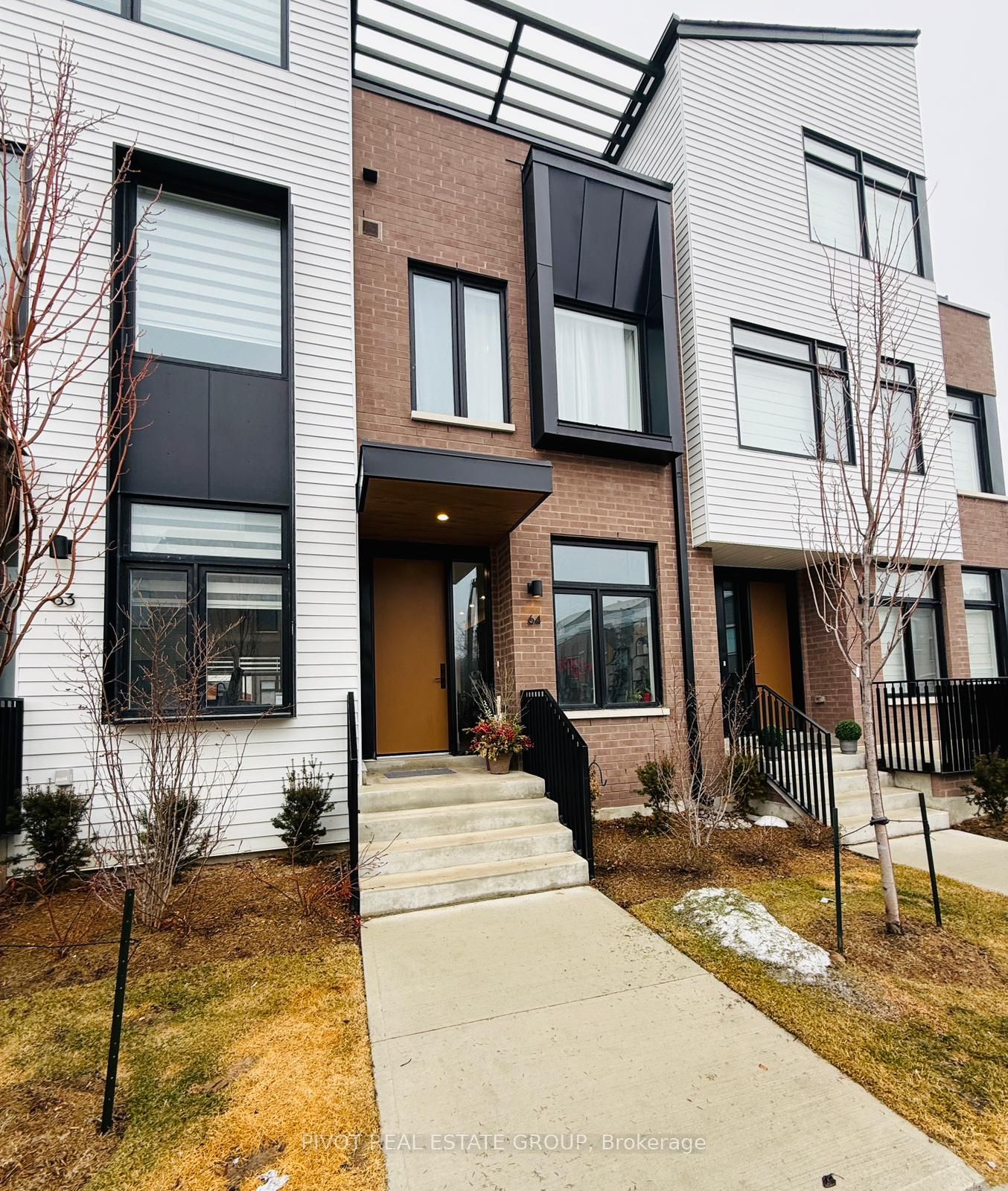 64-35 Lou Parsons Way, Mississauga, ON, L5H 0B2