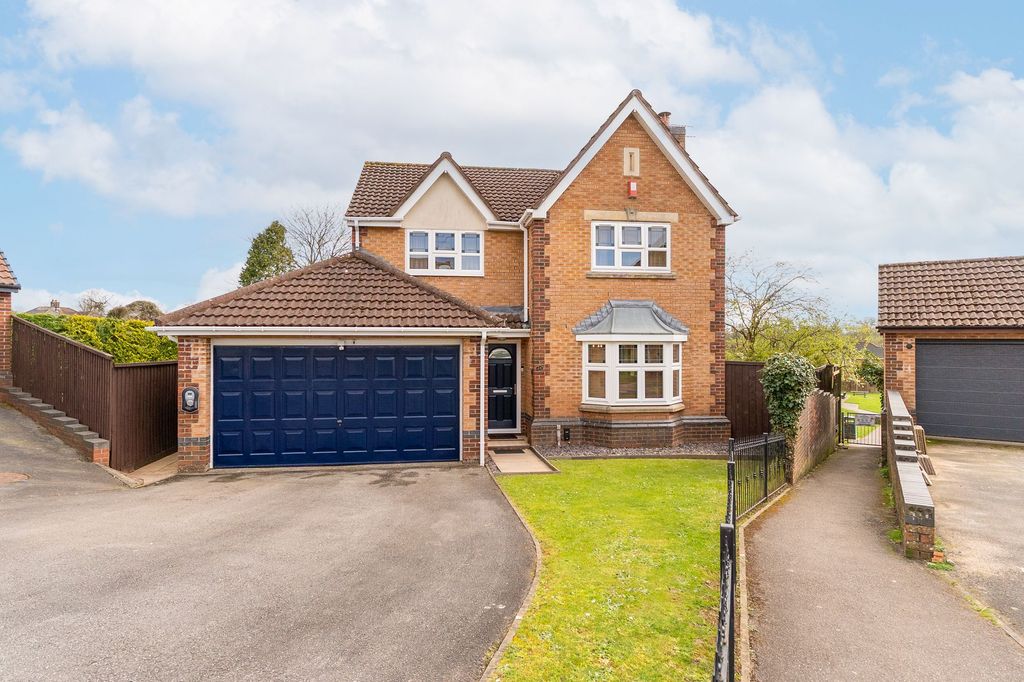 4 bed detached house for saleRosecroft Drive, Langstone NP18