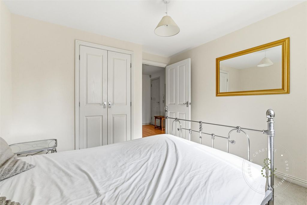 Additional image 15 of 1 bed flat for salePhoenix Way, Heath, Cardiff CF14