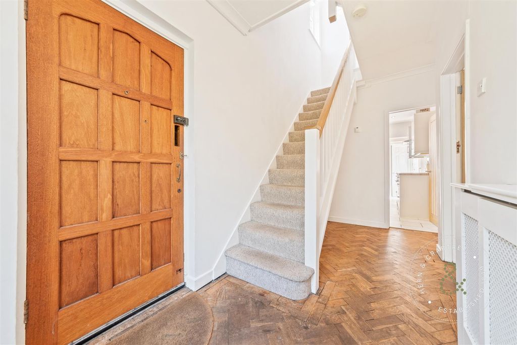 Additional image 2 of 4 bed semi-detached house for saleKing George V Drive East, Cardiff CF14