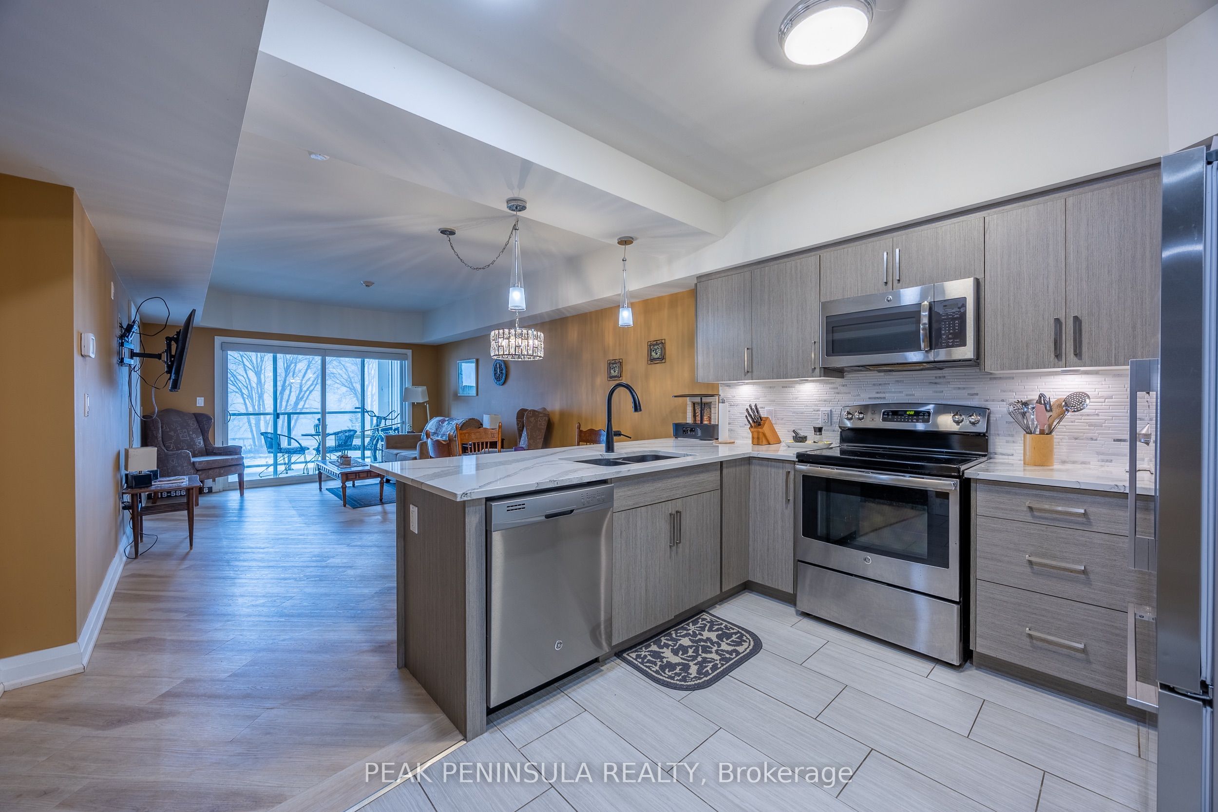 203-12 Erie Boulevard, Norfolk, ON, N0E 1M0