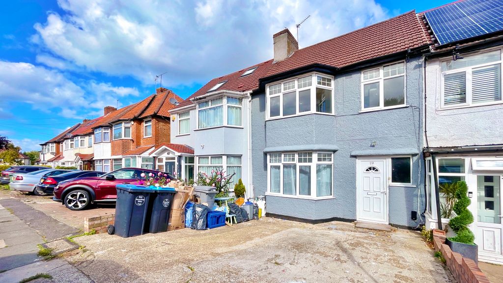 Additional image 2 of 4 bed terraced house for saleSummit Close, London NW9