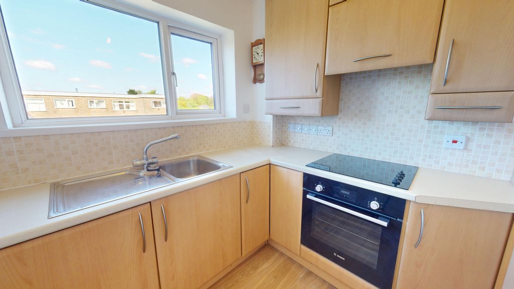 Additional image 5 of 2 bed penthouse for saleCarew Court, Whitchurch, Cardiff CF14