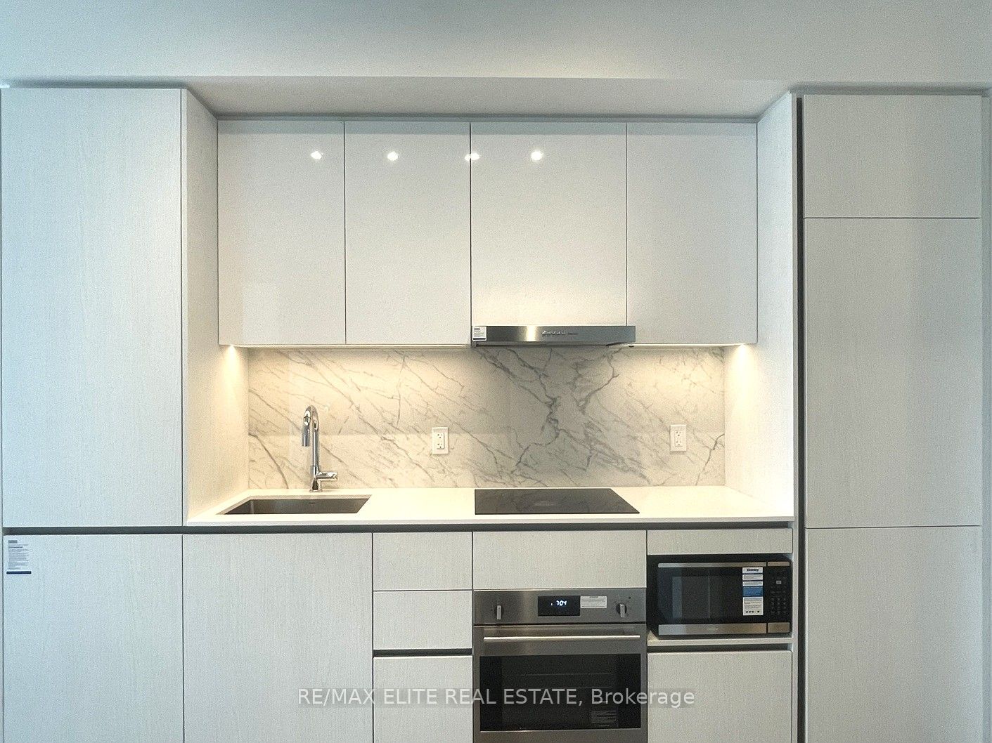 5811-8 Interchange Way, Vaughan, ON, L4K 5Z7