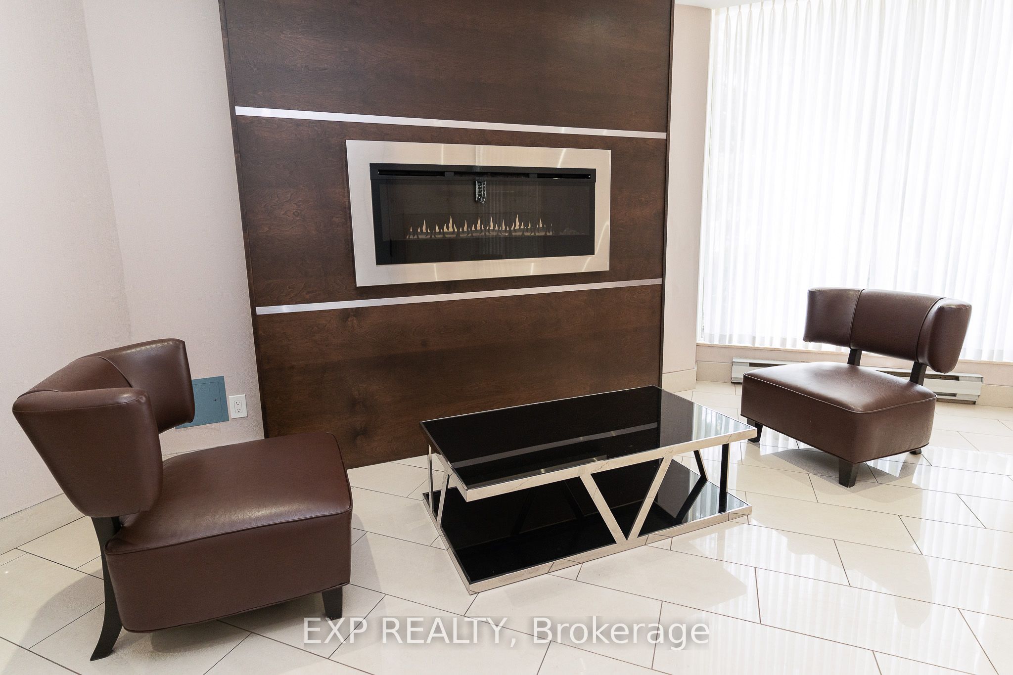 Additional image 3 of PH 8-1500 Grazia Court, Mississauga, ON, L4W 4Z9