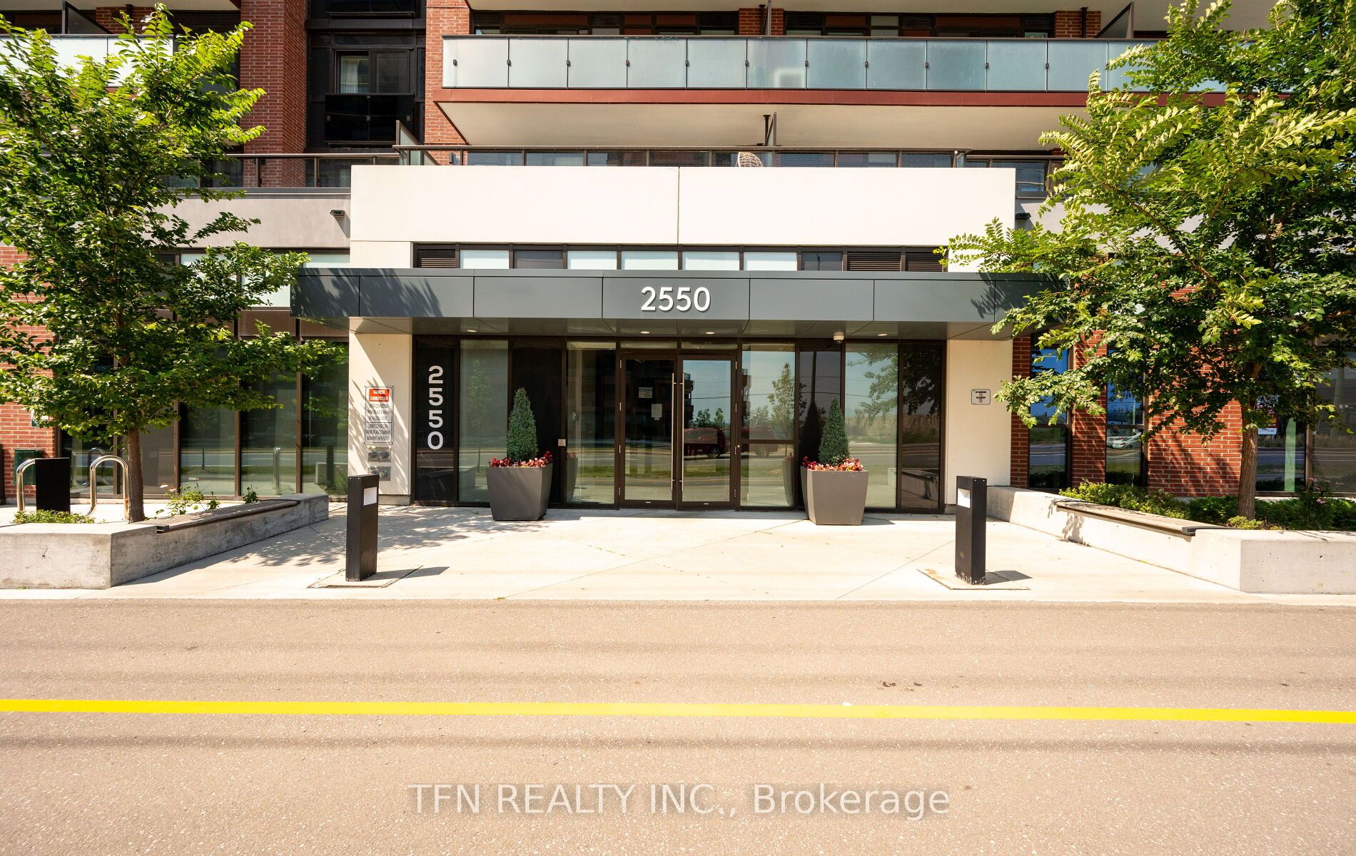 219-2550 Simcoe Street N, Oshawa, ON, L1L 0R5 photo 5