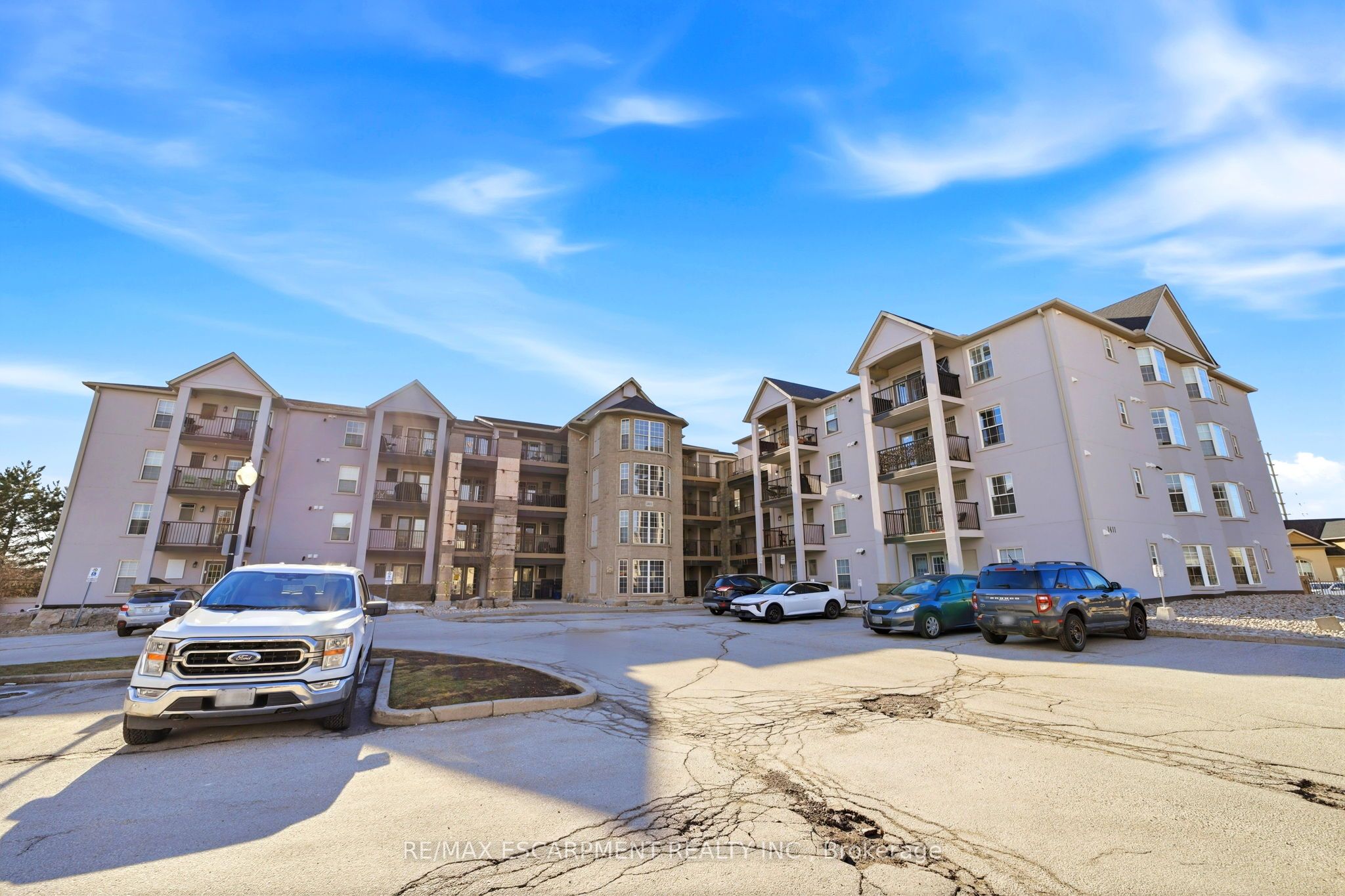 Additional image 2 of 308-1411 Walkers Line, Burlington, ON, L7M 4P5