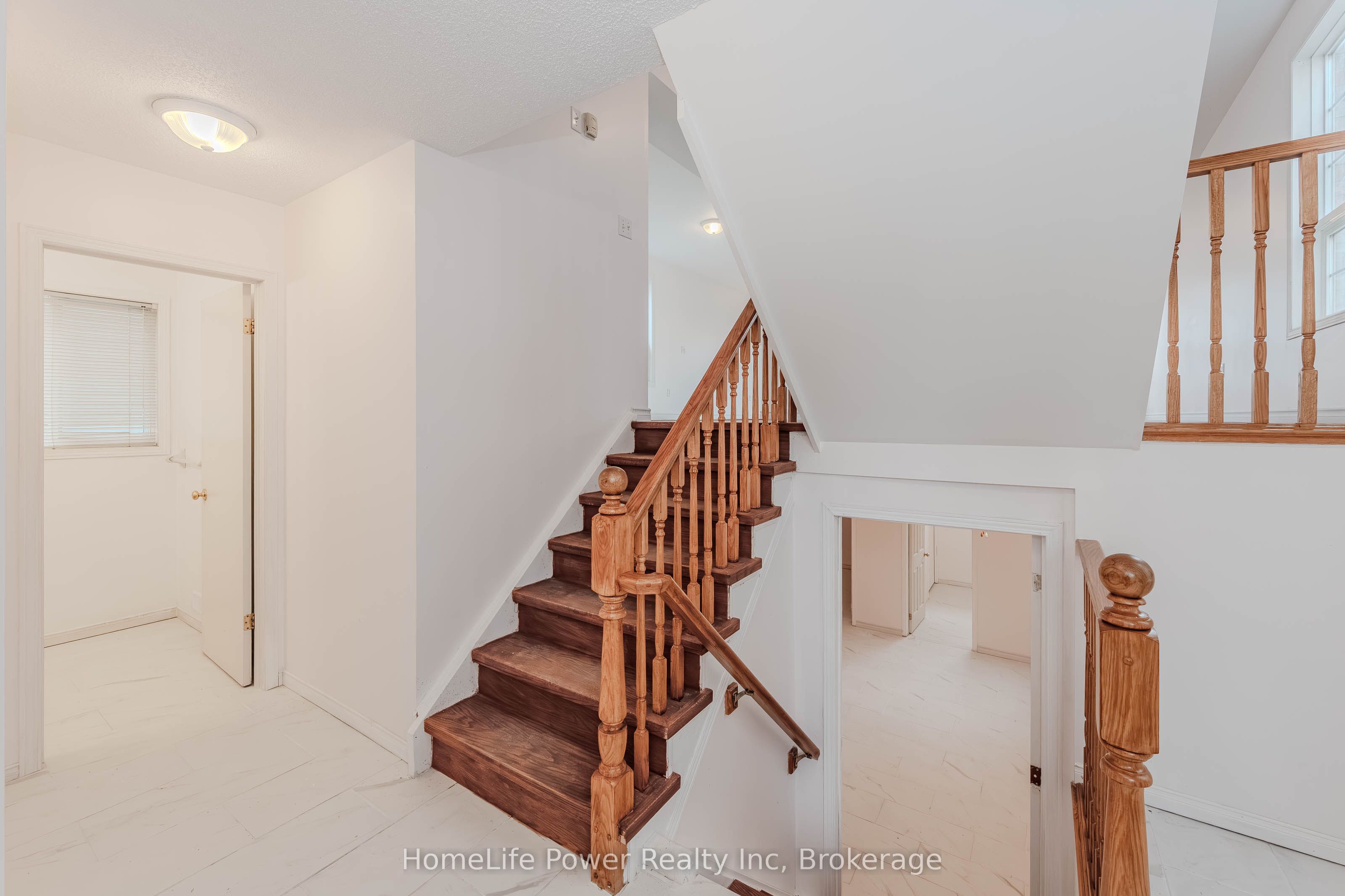 Additional image 5 of 4 Darling Crescent, Guelph, ON, N1L 1P9