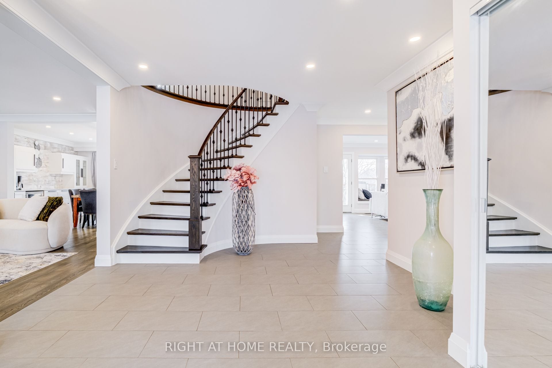 Additional image 4 of 1320 Monmouth Drive, Burlington, ON, L7P 3J6