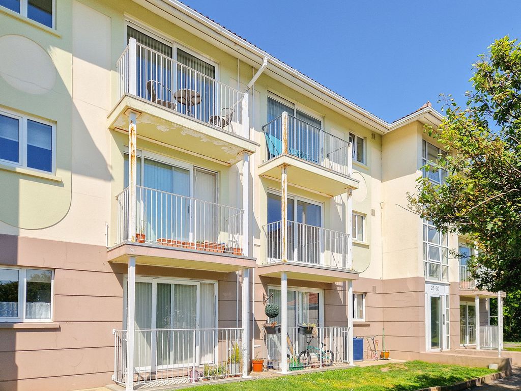 2 bed flat for sale28 Ernest Watson Close, St Clement JE2