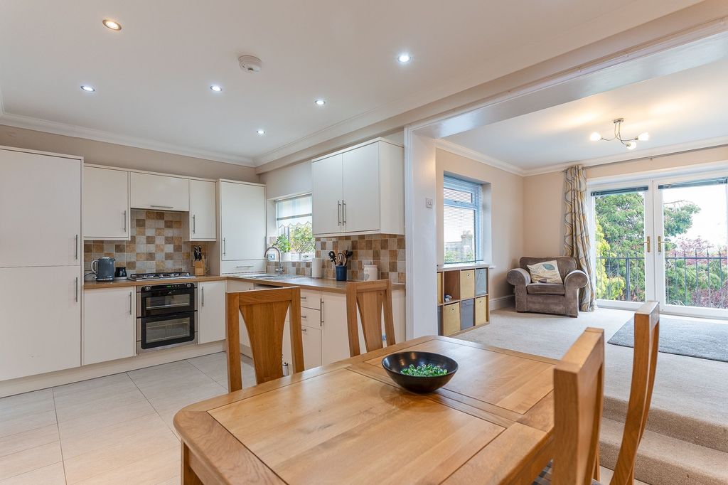 4 bed semi-detached house for saleBeechwood Crescent, Newport NP19