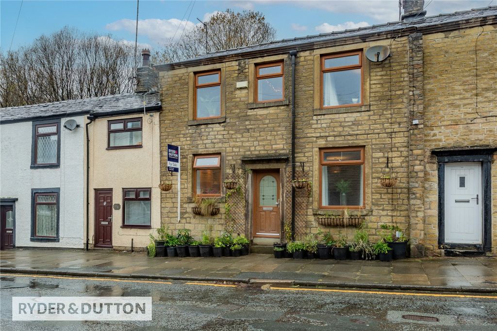 4 bed terraced house for saleHuddersfield Road, Newhey, Rochdale, Lancashire OL16