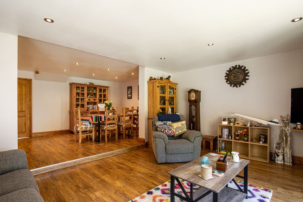 Additional image 4 of 4 bed detached house for saleLa Route Du Carrefour A Cendre, St Peter JE3