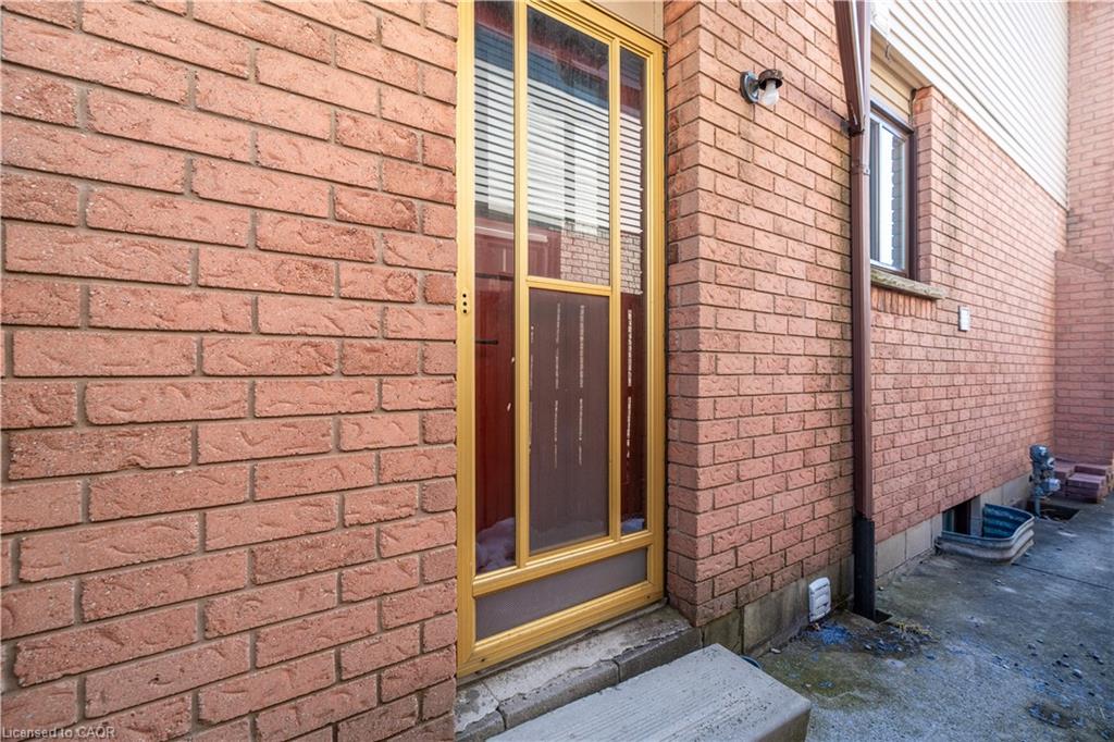 Additional image 2 of Lower-404 Stone Church Road E, Hamilton, ON, L9B 2A1