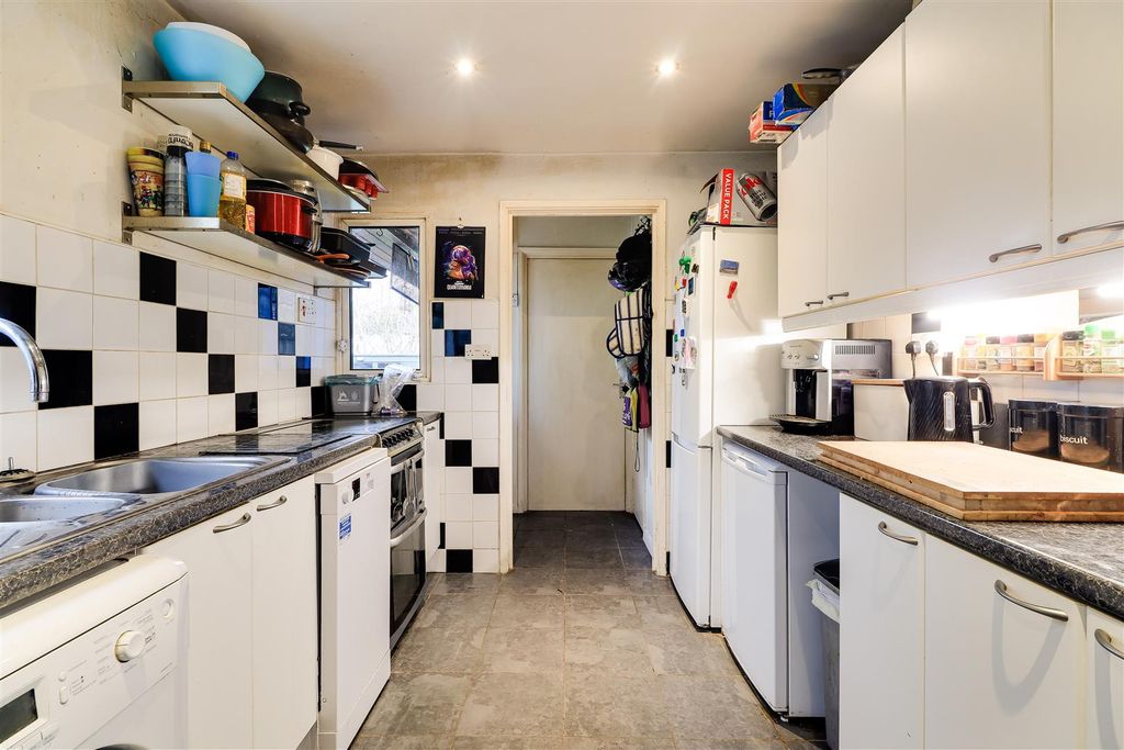 Additional image 10 of 3 bed semi-detached house for saleKendal Way, Cambridge CB4