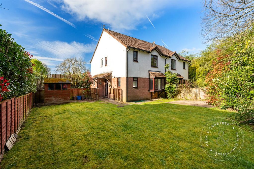 2 bed terraced house for saleManston Close, Radyr Way, Cardiff CF5