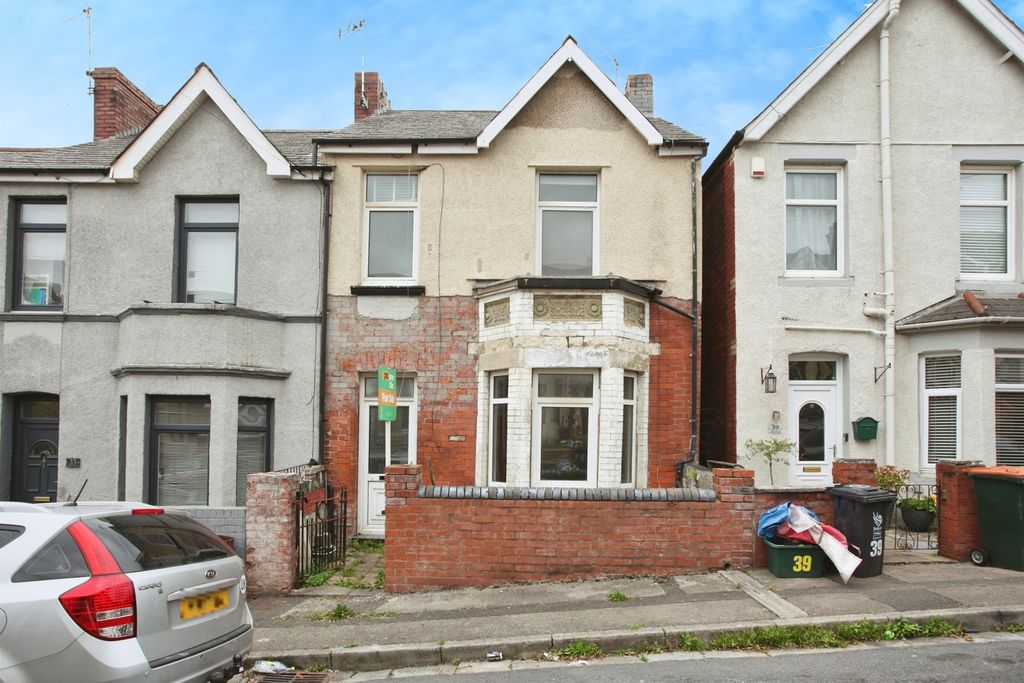 3 bed end terrace house for saleColdra Road, Newport NP20