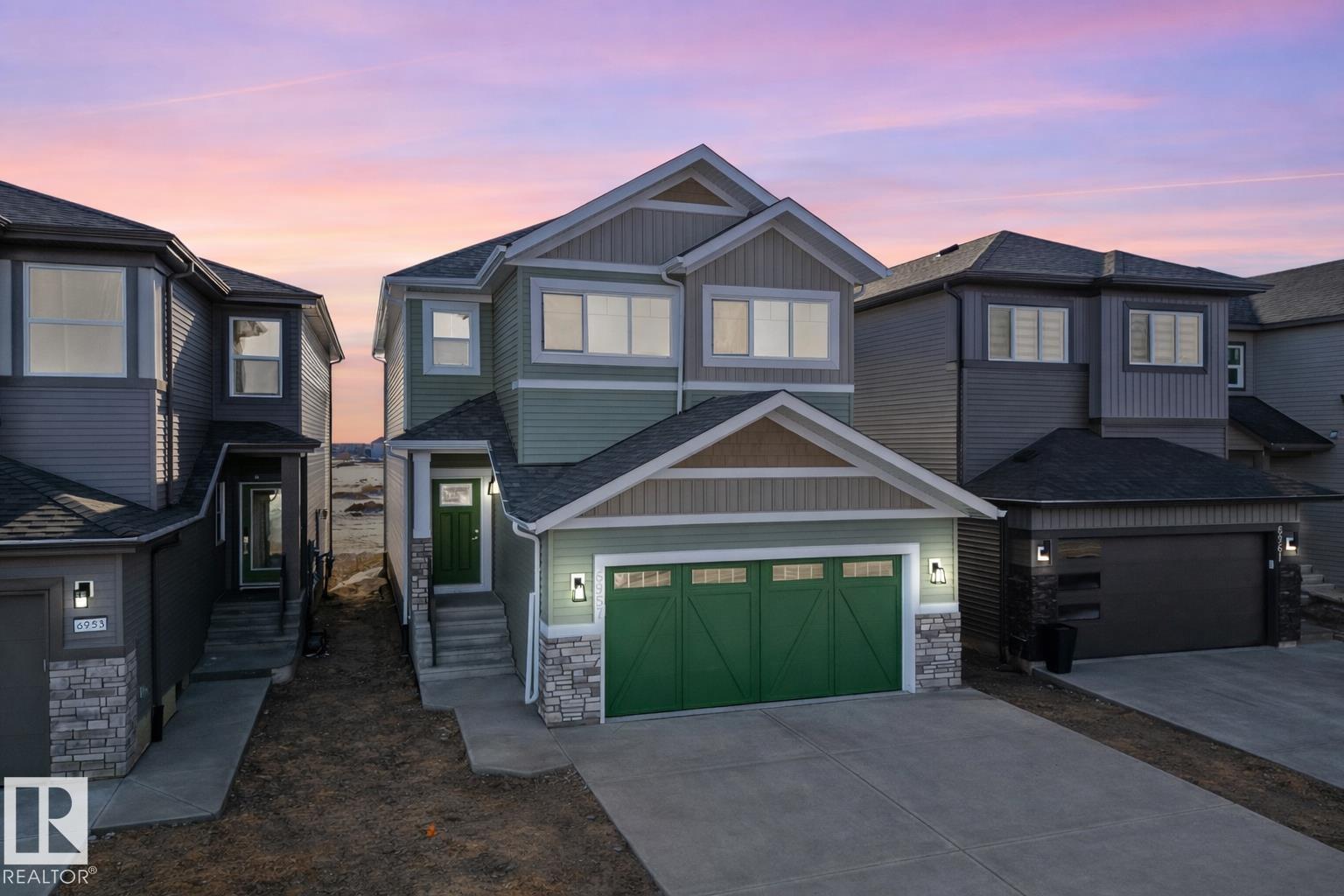 6957 176a Avenue NW, Edmonton, AB, T5Z0X8
