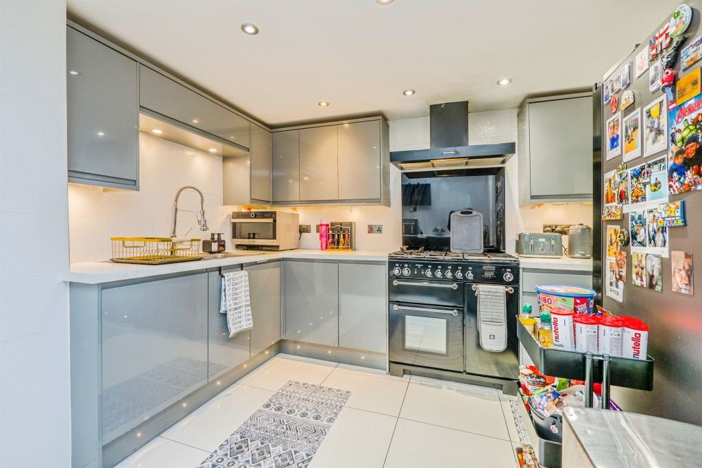 Additional image 8 of 3 bed terraced house for saleSevern Grove, Cardiff CF11
