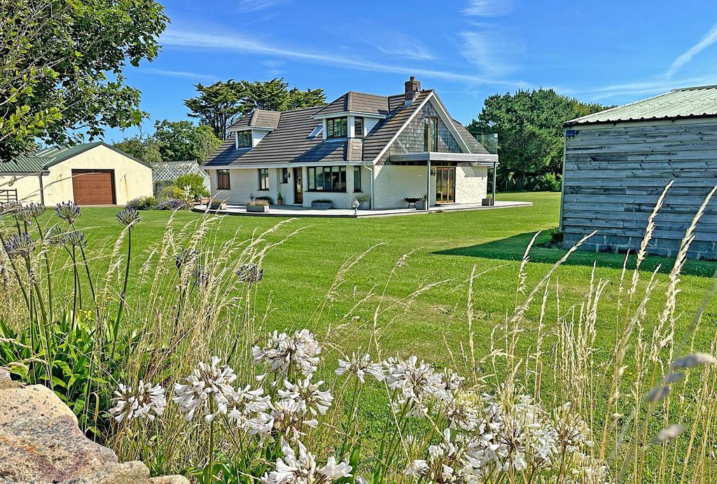 4 bed detached house for saleAlderney GY9