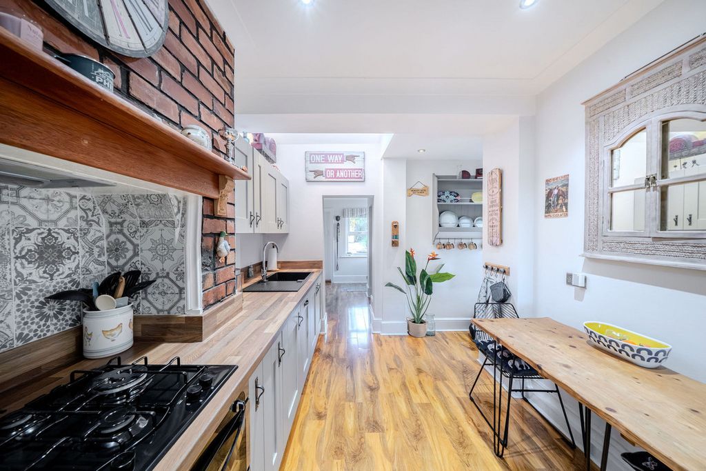 Additional image 14 of 3 bed semi-detached house for saleStation Road, Newport NP18