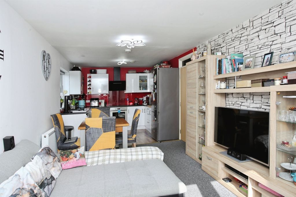 Additional image 14 of 2 bed flat for saleAshbourn Way, Llanishen, Cardiff CF14