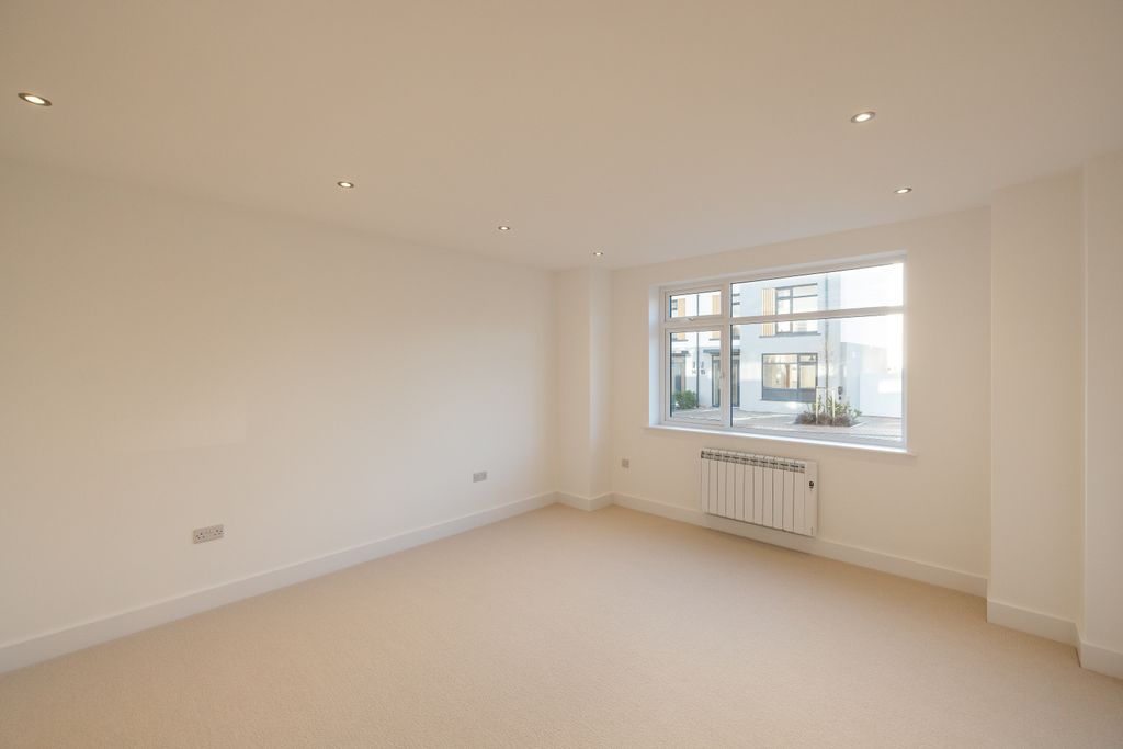 Additional image 4 of 4 bed end terrace house for saleRue De Bas Courtils, St. Sampson, Guernsey GY2