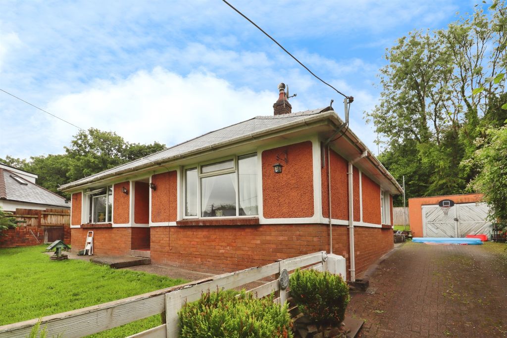 2 bed detached bungalow for saleChurch Lane, Nantgarw, Cardiff CF15