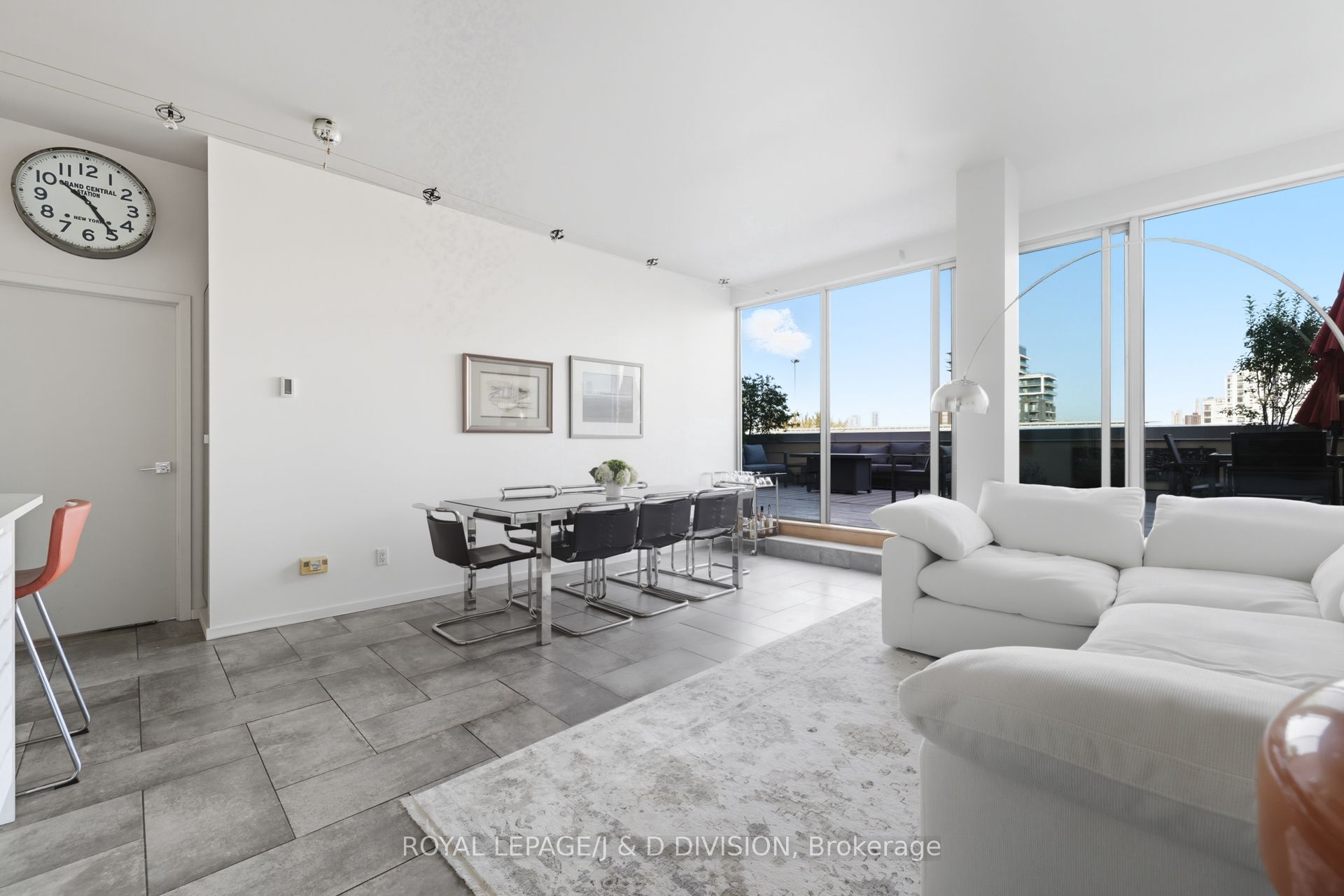 610-160 Baldwin Street, Toronto, ON, M5T 3K7