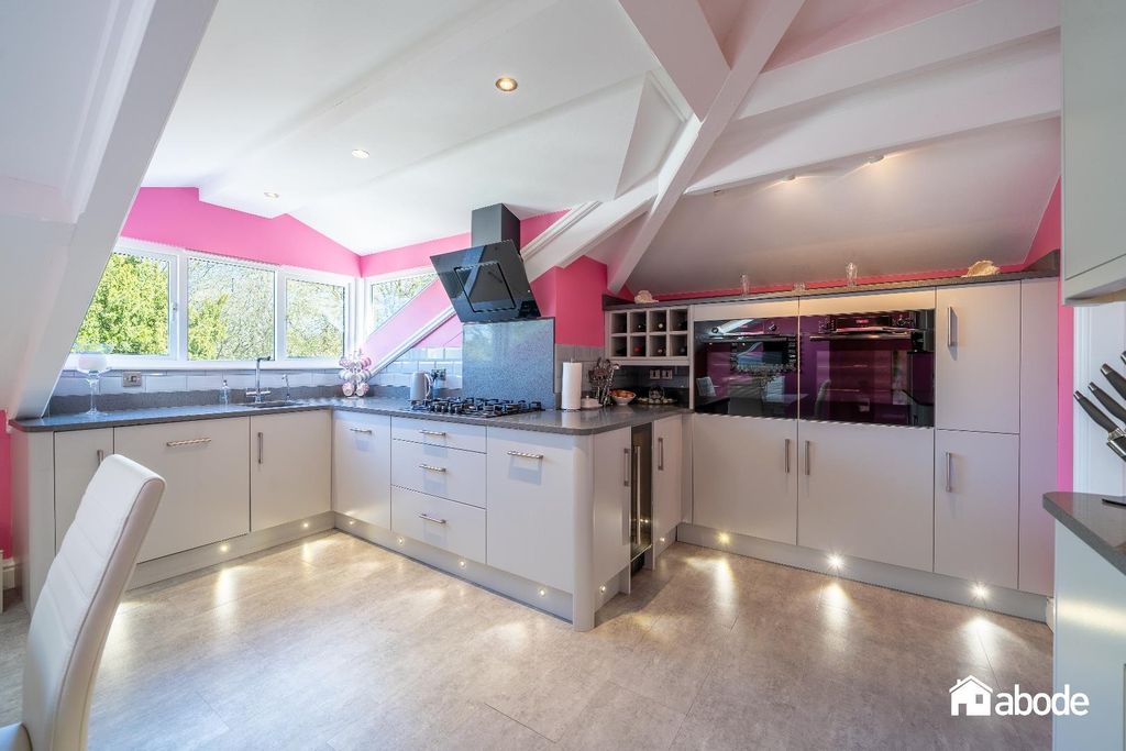 Additional image 9 of 4 bed flat for saleGreen Lane, Mossley Hill, Liverpool L18