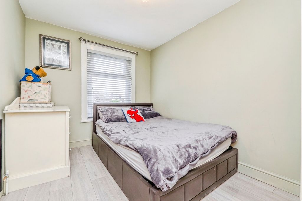 Additional image 13 of 3 bed terraced house for saleSevern Grove, Cardiff CF11