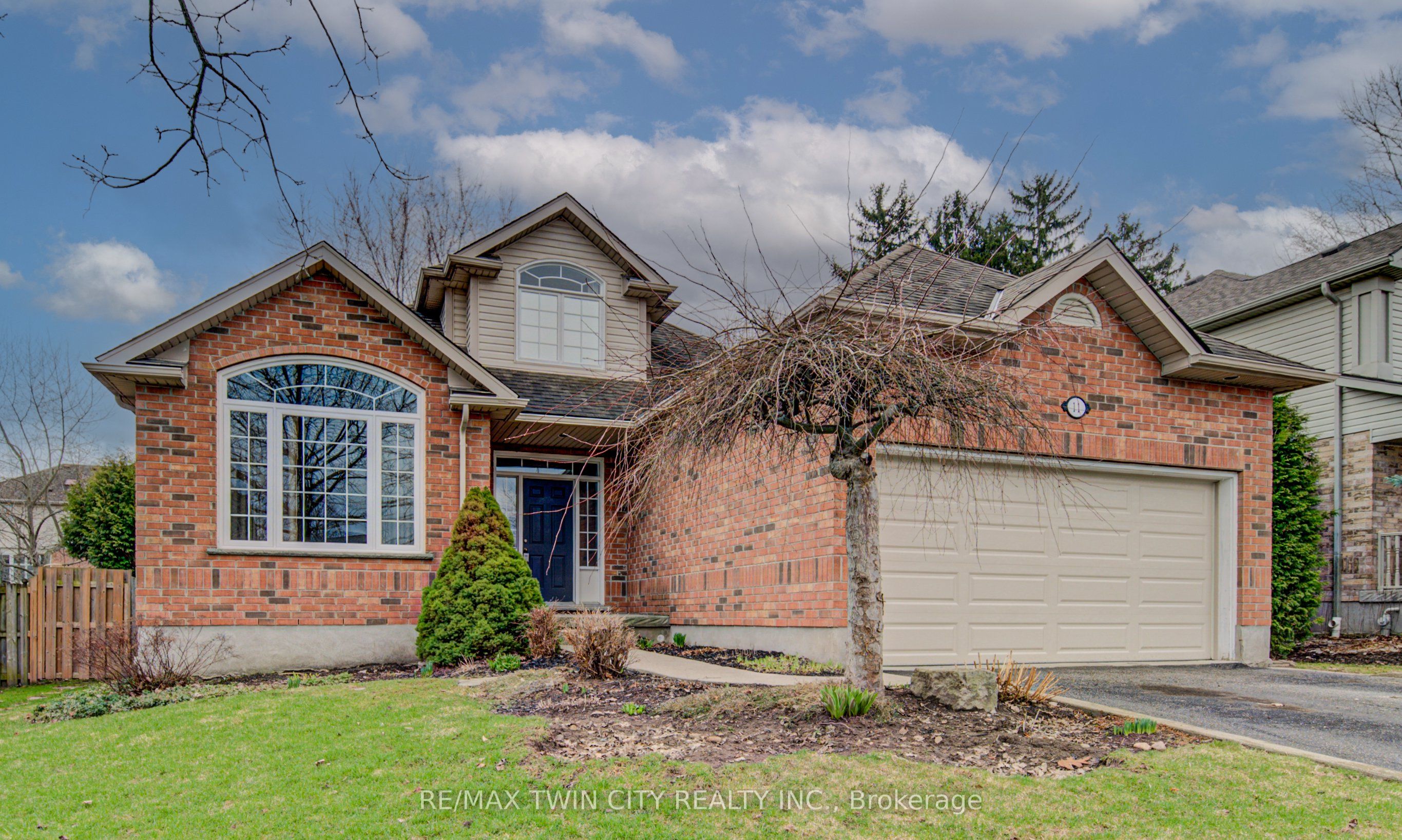 Additional image 2 of 11 Carolinian Lane, Cambridge, ON, N1S 5B5
