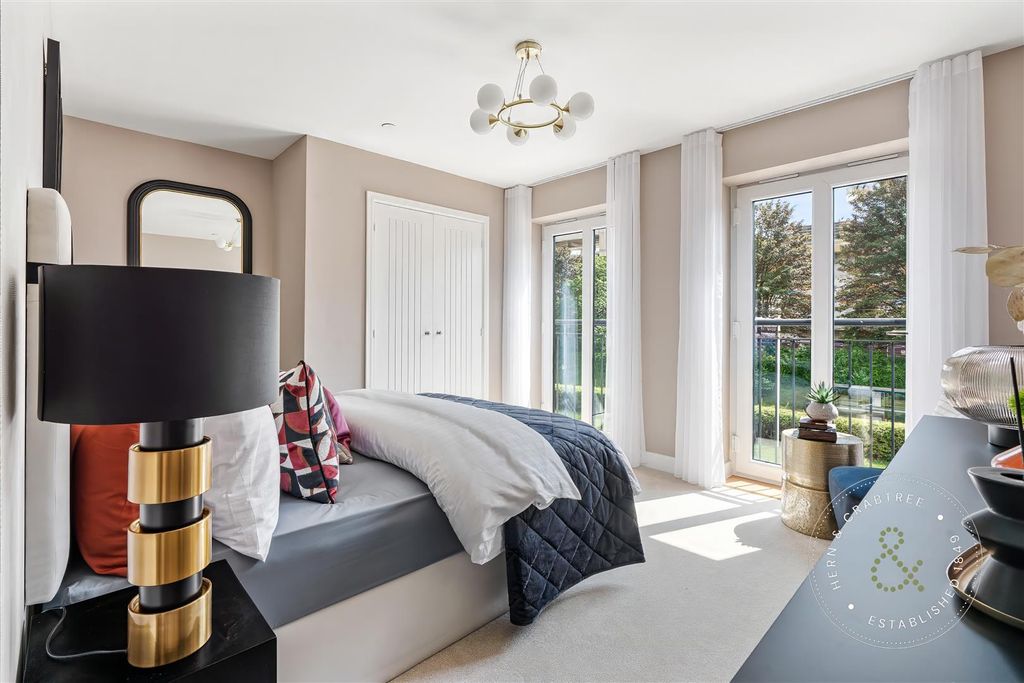 Additional image 9 of 5 bed town house for saleThe Dale, Parc Llandaf, Llantrisant Road, Llandaff, Cardiff CF5