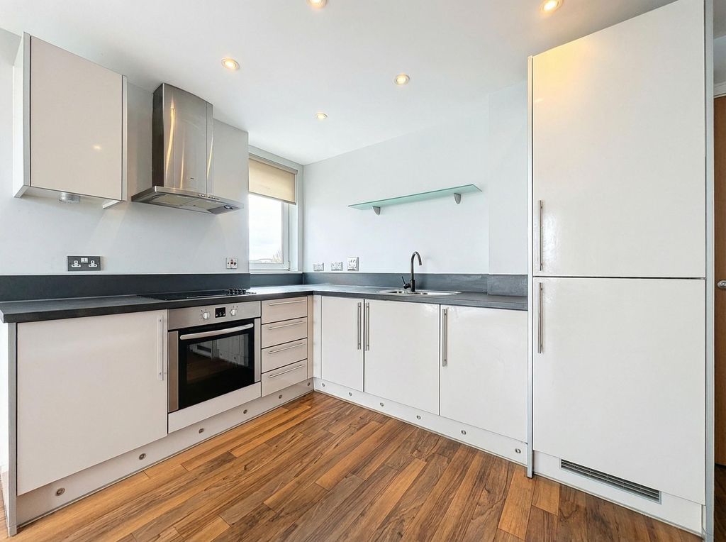 Additional image 18 of 2 bed flat for saleOcean Reach, Havannah Street, Cardiff Bay CF10