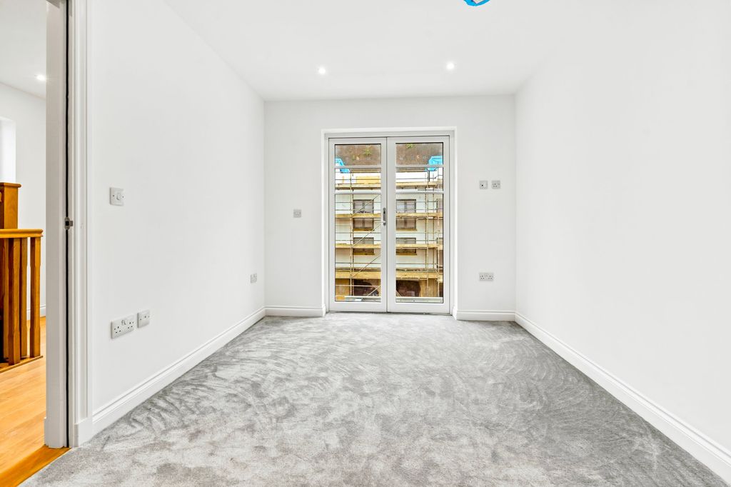 Additional image 21 of 3 bed property for saleCranworth Mews, St Helier JE2