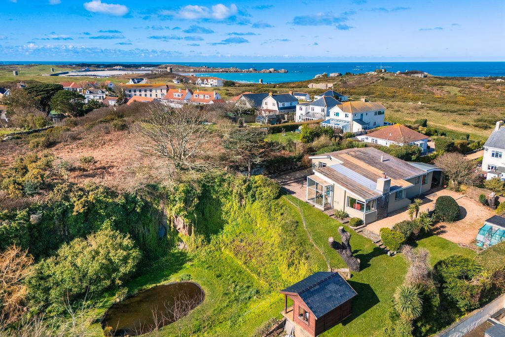 4 bed property for saleHautes Mielles, Vale, Guernsey GY3