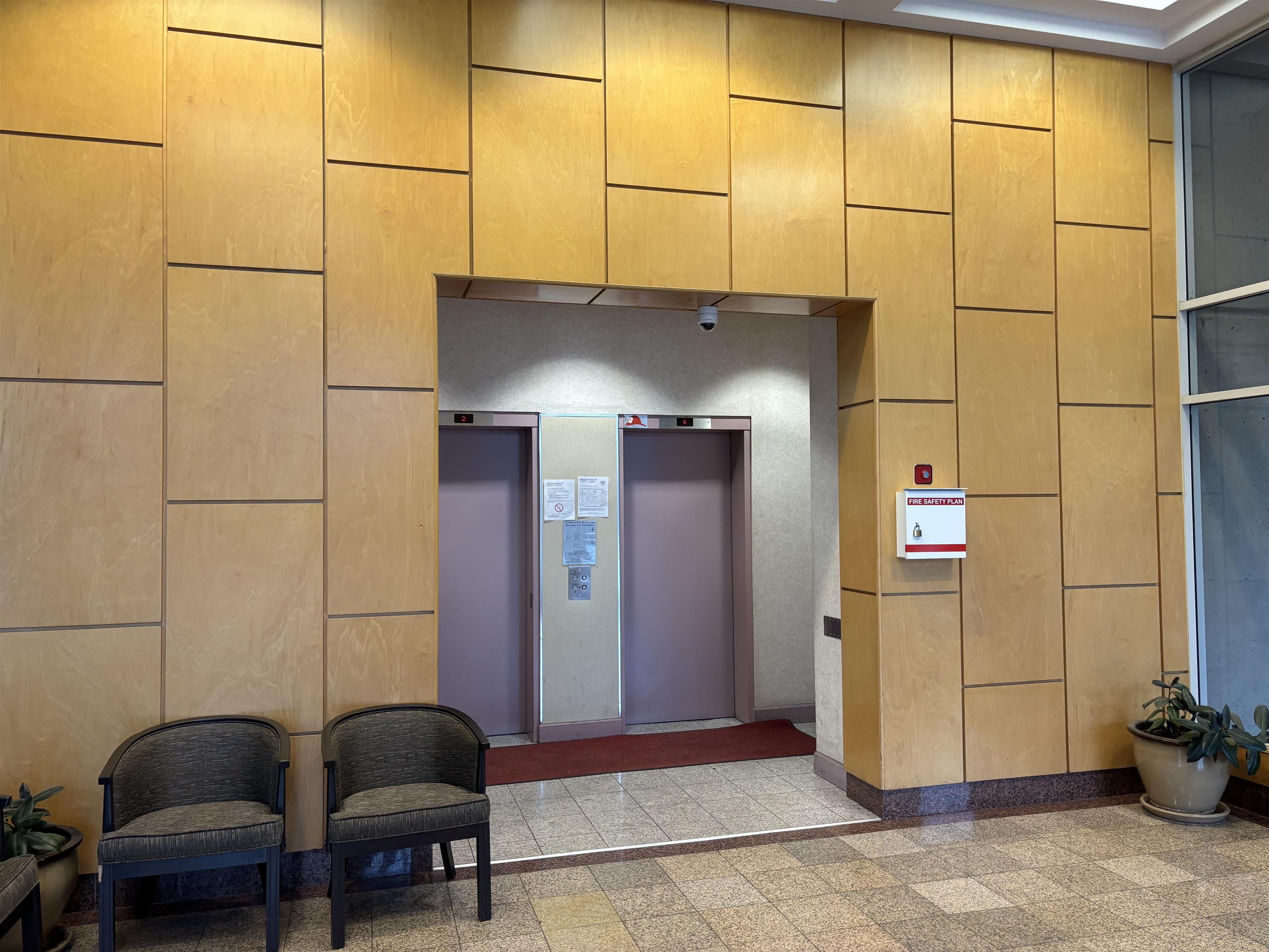 Additional image 2 of 1007-9633 Manchester Drive, Burnaby, BC, V3N 4Y9