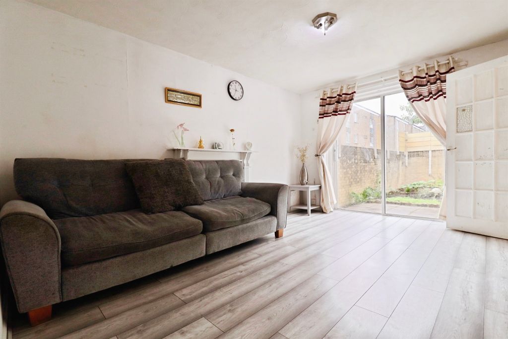 Additional image 3 of 3 bed end terrace house for saleThomas Street, Cardiff CF11