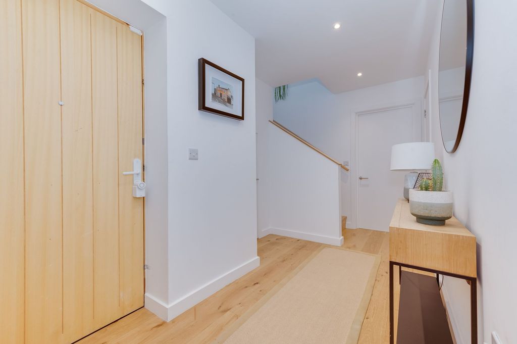 Additional image 18 of 3 bed flat for saleCutlers Gardens, Sheffield S3
