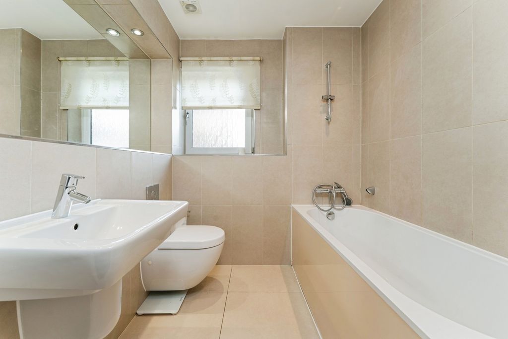 Additional image 18 of 2 bed flat for salePepys Court, Cambridge, Cambridgeshire CB4